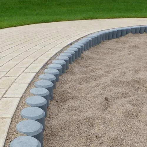 Bordure en rondins de plastique recyclé 
